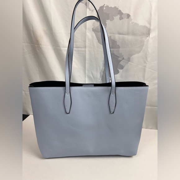 Kate Spade blue tote, it is new, DEAL alert 🚨 - Picture 2 of 11